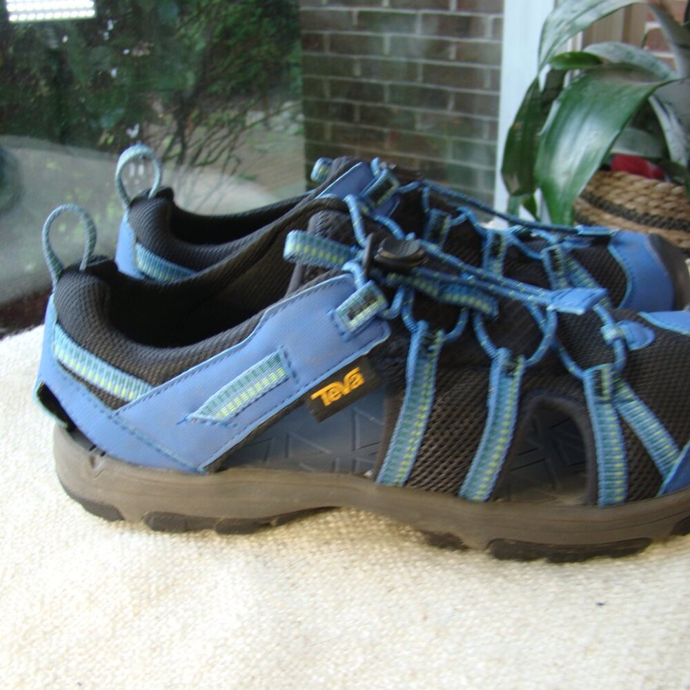 Teva black and blue Manatee hiking pool river Sport Sandal, Size 5 - Picture 2 of 7